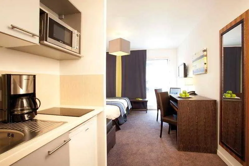 Hotel Residence Lagrange City Les Rives De Seine Courbevoie